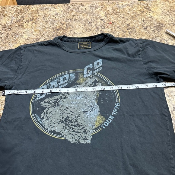 Men's Black Wolf Graphic Tee - Picture 7 of 7
